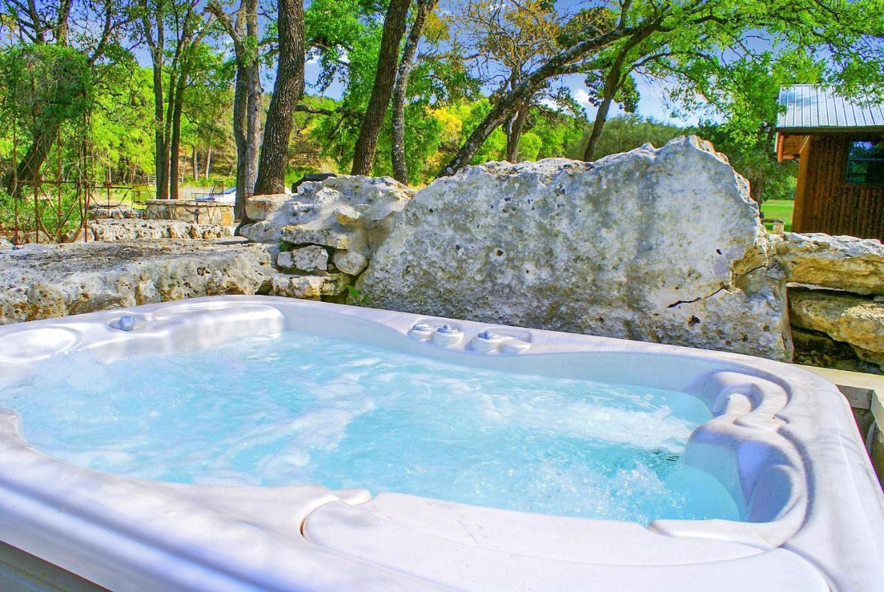 Creekside Falls Wimberley Exterior photo