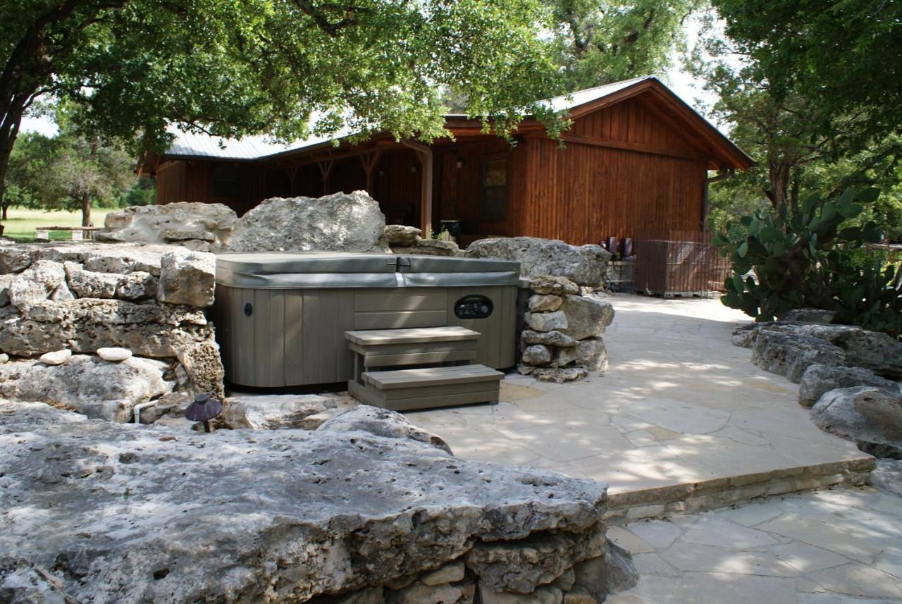 Creekside Falls Wimberley Exterior photo