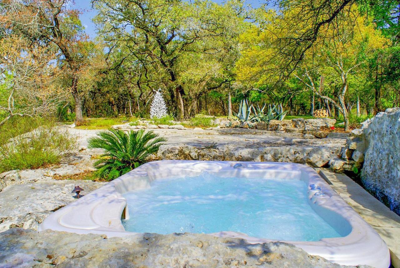 Creekside Falls Wimberley Exterior photo